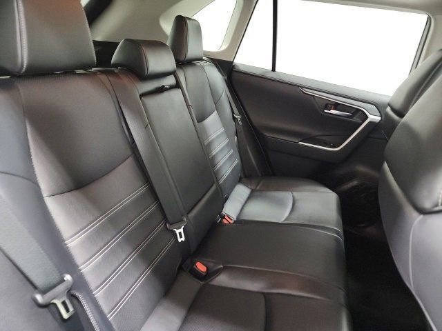 Used 2020 Toyota RAV4 Limited image 21