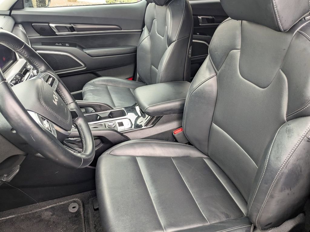 Used 2025 Kia Telluride S image 15