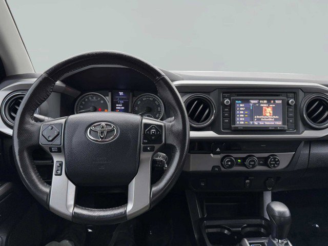 Used 2017 Toyota Tacoma SR5 image 30
