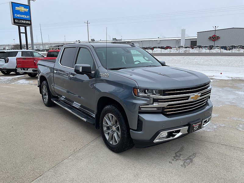 Used 2019 Chevrolet Silverado 1500 High Country w/ Technology Package image 4