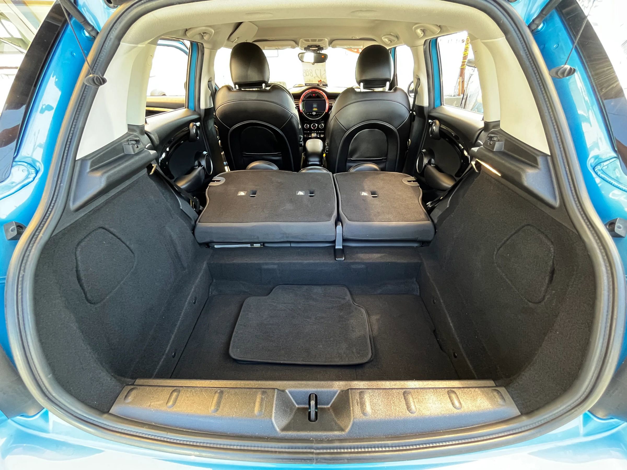 Used 2015 MINI Cooper S w/ Mini Wired Pack image 25