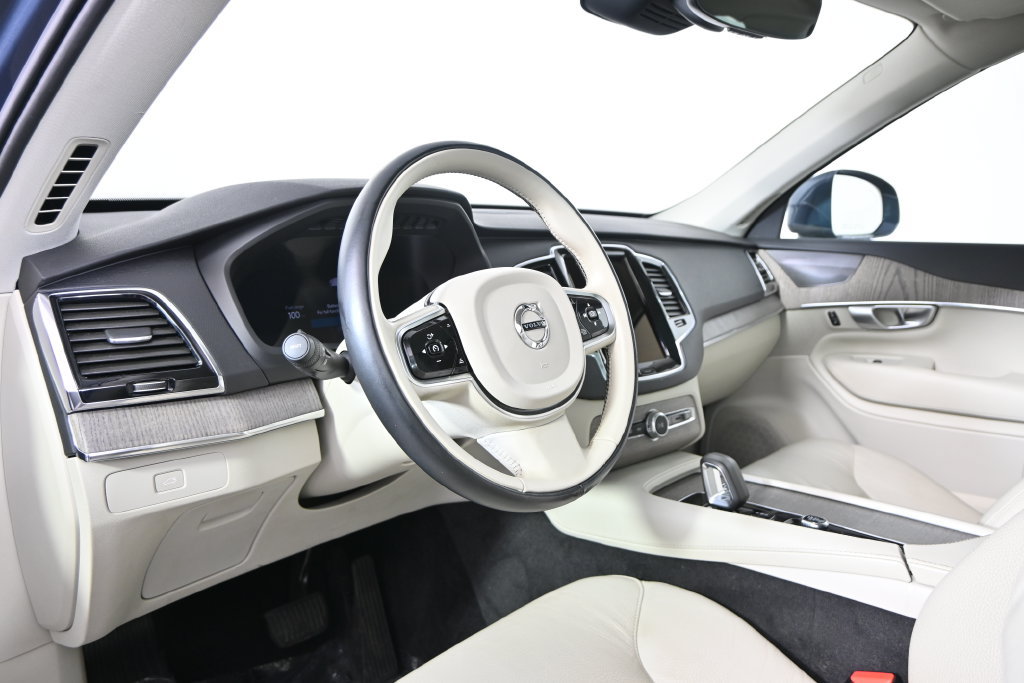 Used 2023 Volvo XC90 B6 Plus w/ Protection Package Premier AWD/4WD image 23