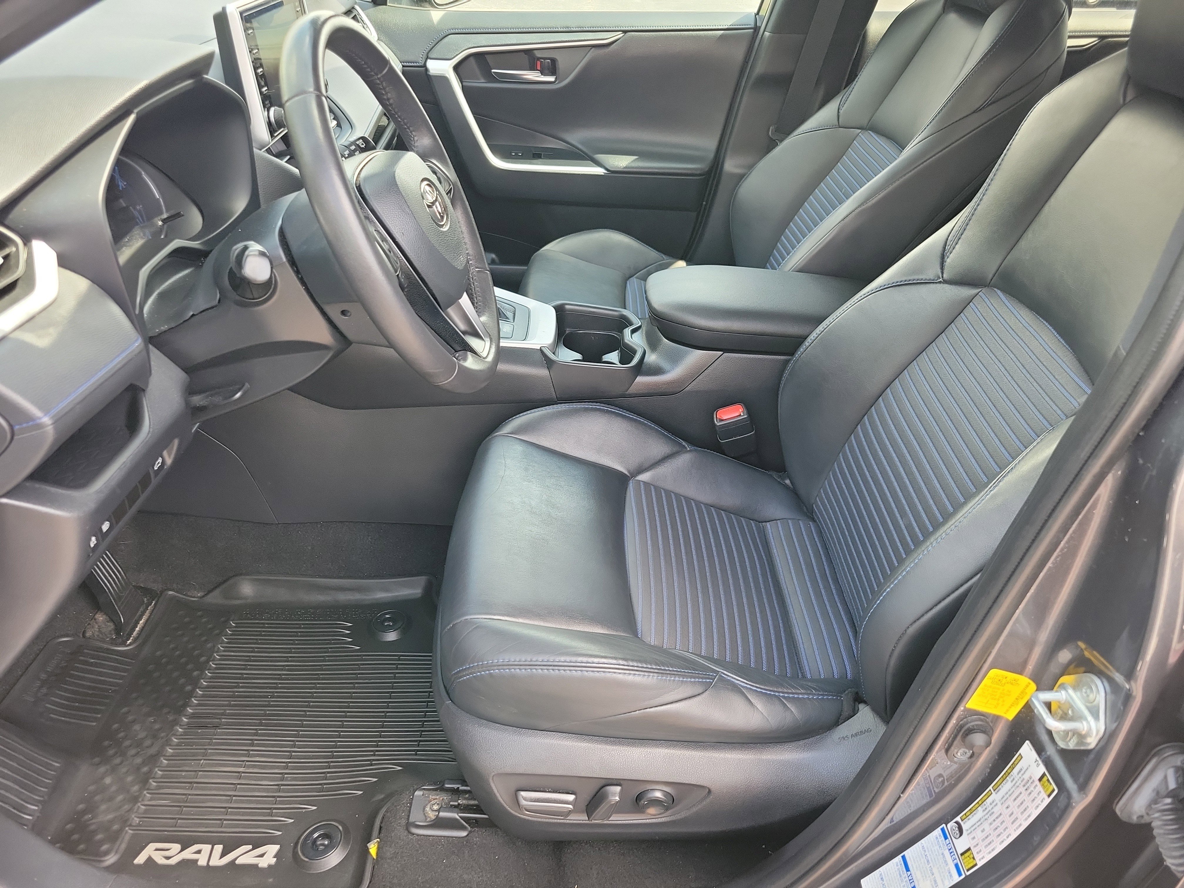 Used 2021 Toyota RAV4 XSE image 7