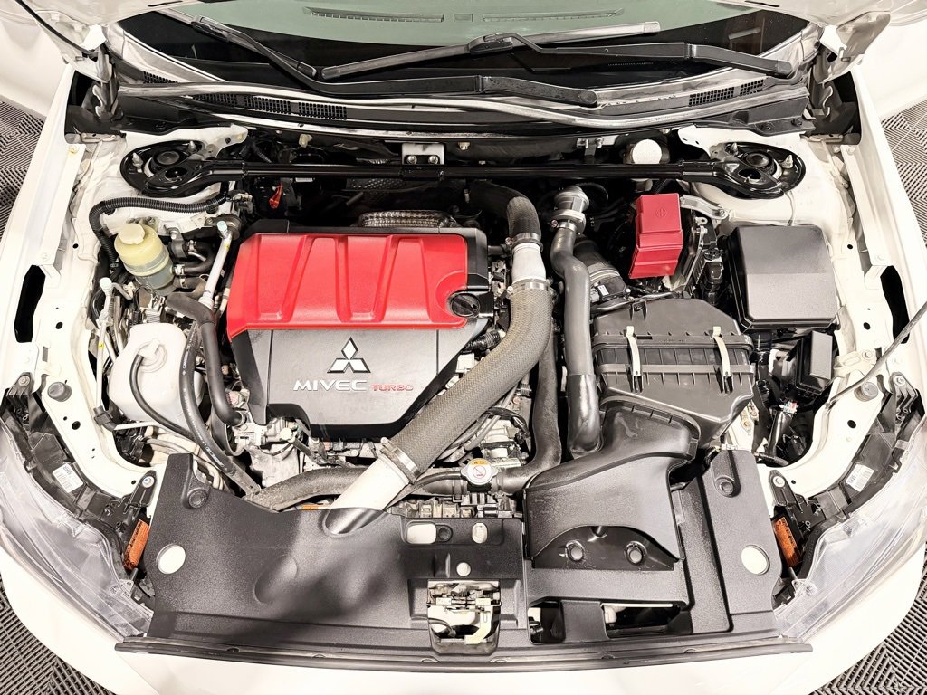 Used 2015 Mitsubishi Lancer Evolution MR image 9