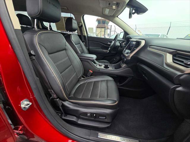 Used 2023 GMC Acadia Denali image 11