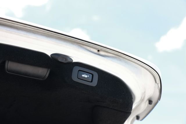 Used 2011 Lexus LS 460 w/ Luxury Value Edition RWD image 31