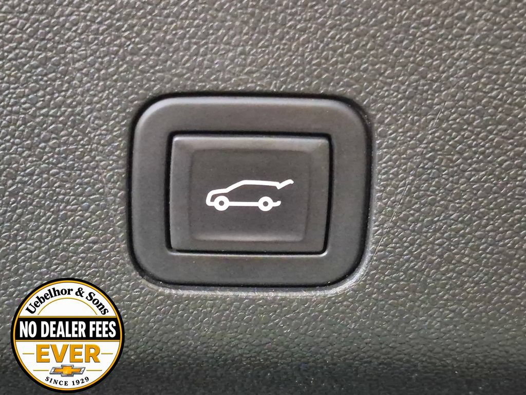 Certified 2023 Cadillac Escalade Luxury w/ LPO, Floor Liner Package AWD/4WD image 31
