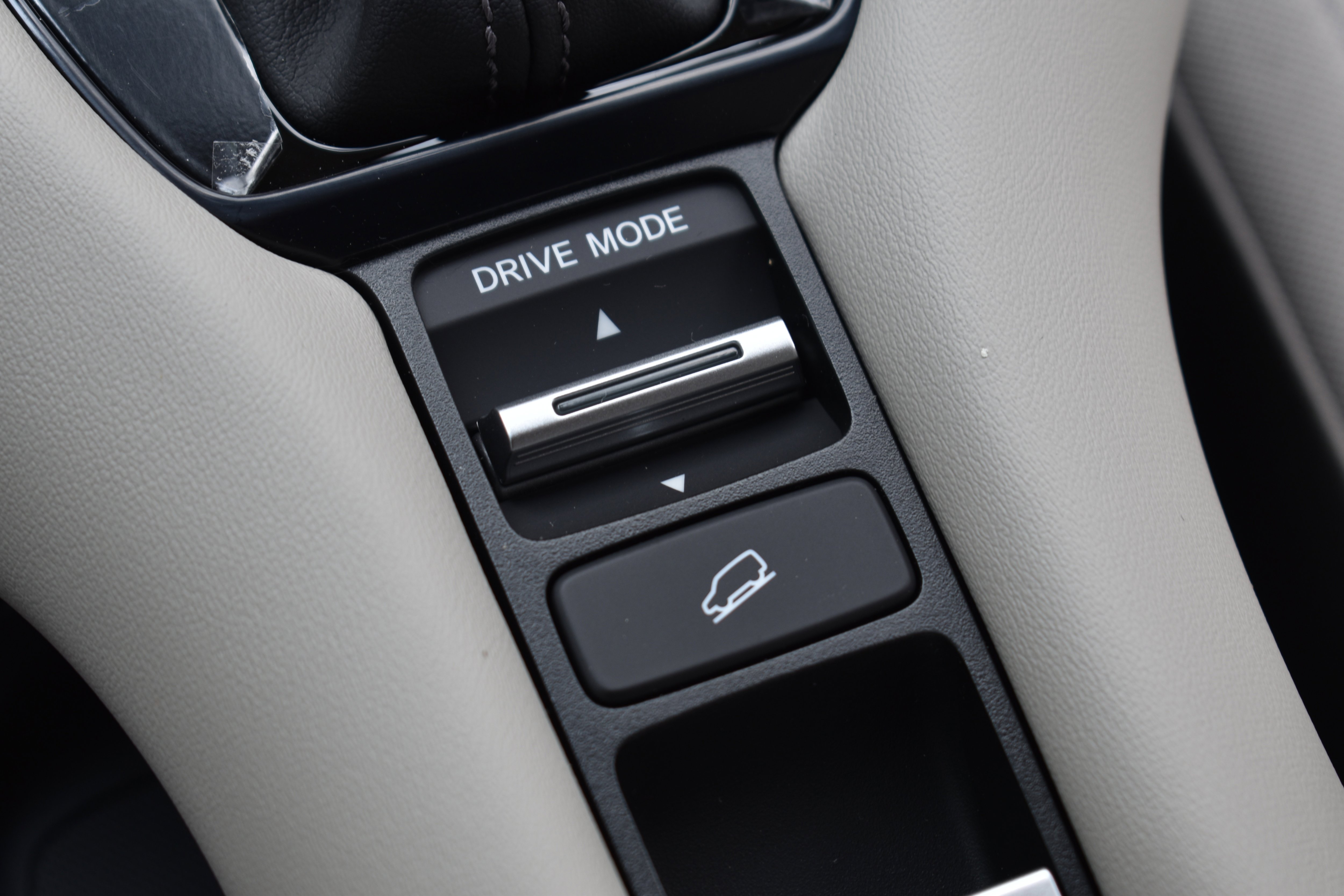 New 2026 Honda HR-V LX image 25