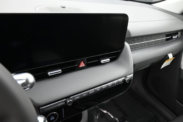 New 2027 Hyundai Ioniq 5 SE AWD/4WD image 19