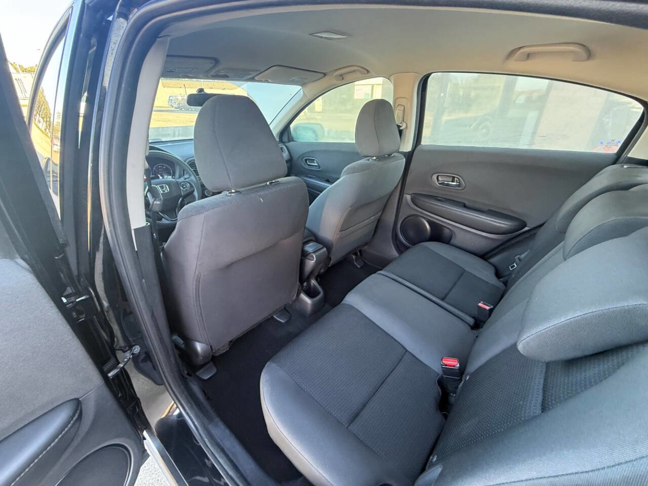 Used 2020 Honda HR-V LX image 33