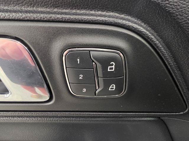 Used 2017 Ford Mustang GT Premium w/ Equipment Group 401A RWD image 37