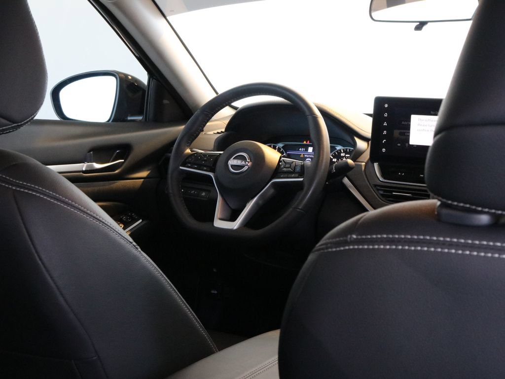 Used 2025 Nissan Altima 2.5 SL AWD/4WD image 40