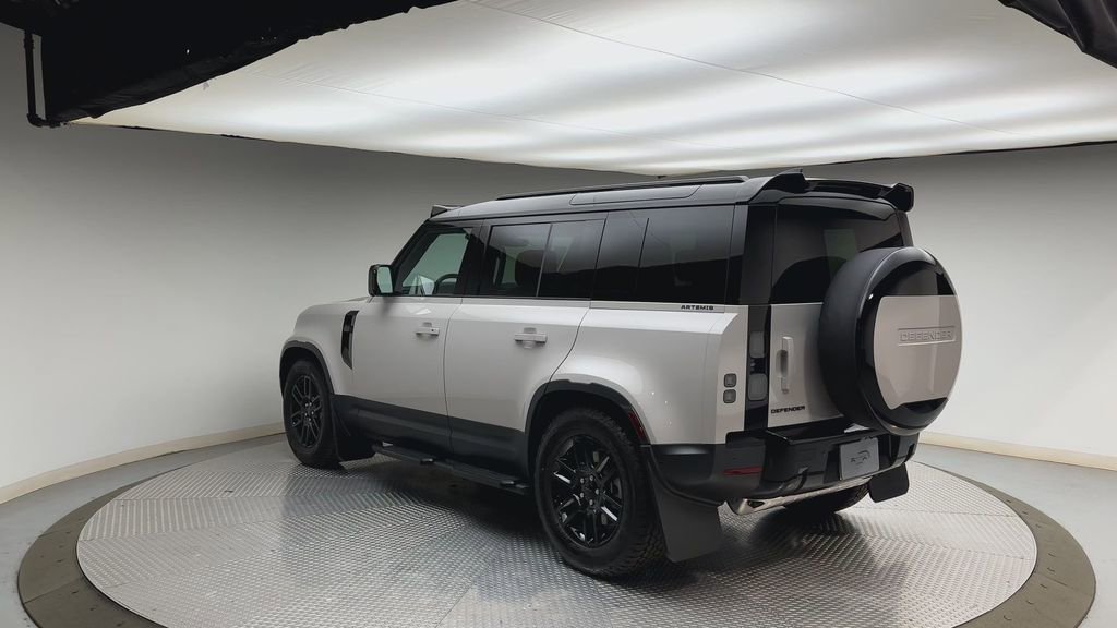 New 2026 Land Rover Defender 110 S AWD/4WD image 4
