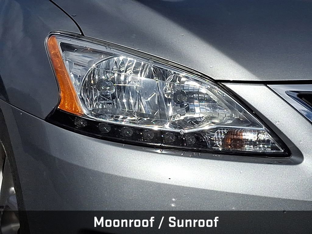 Used 2013 Nissan Sentra SR w/ Premium Pkg image 11