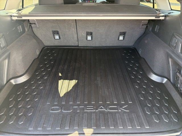 Used 2024 Subaru Outback Premium AWD/4WD image 13