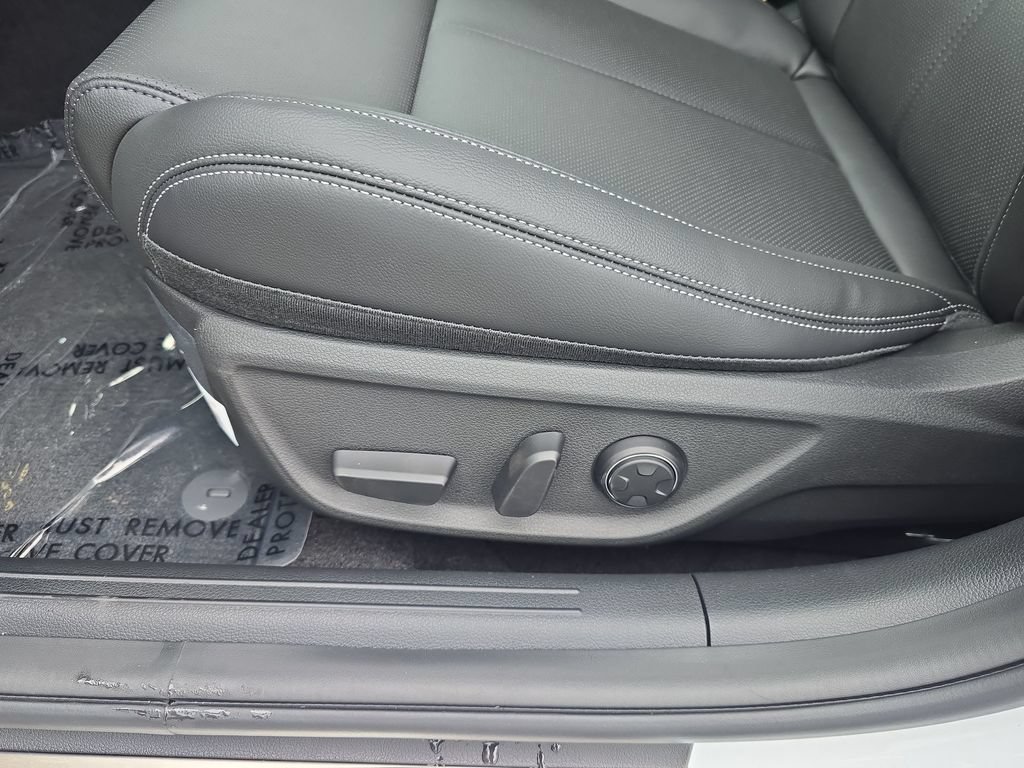 Used 2026 Genesis G70 2.5T AWD/4WD image 12