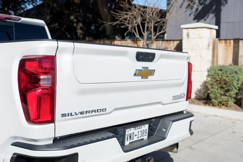 Used 2024 Chevrolet Silverado 3500 High Country w/ High Country Premium Package AWD/4WD image 25