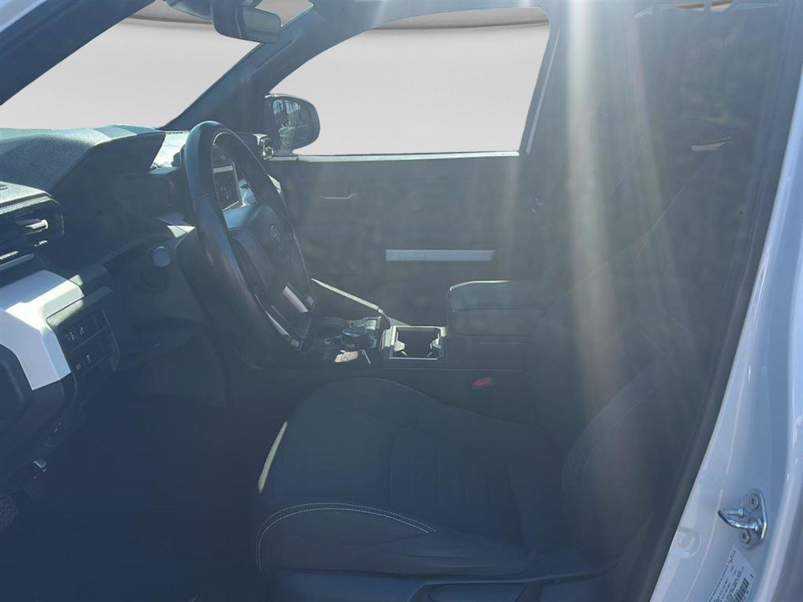 Used 2024 Toyota Tacoma TRD Off-Road image 3