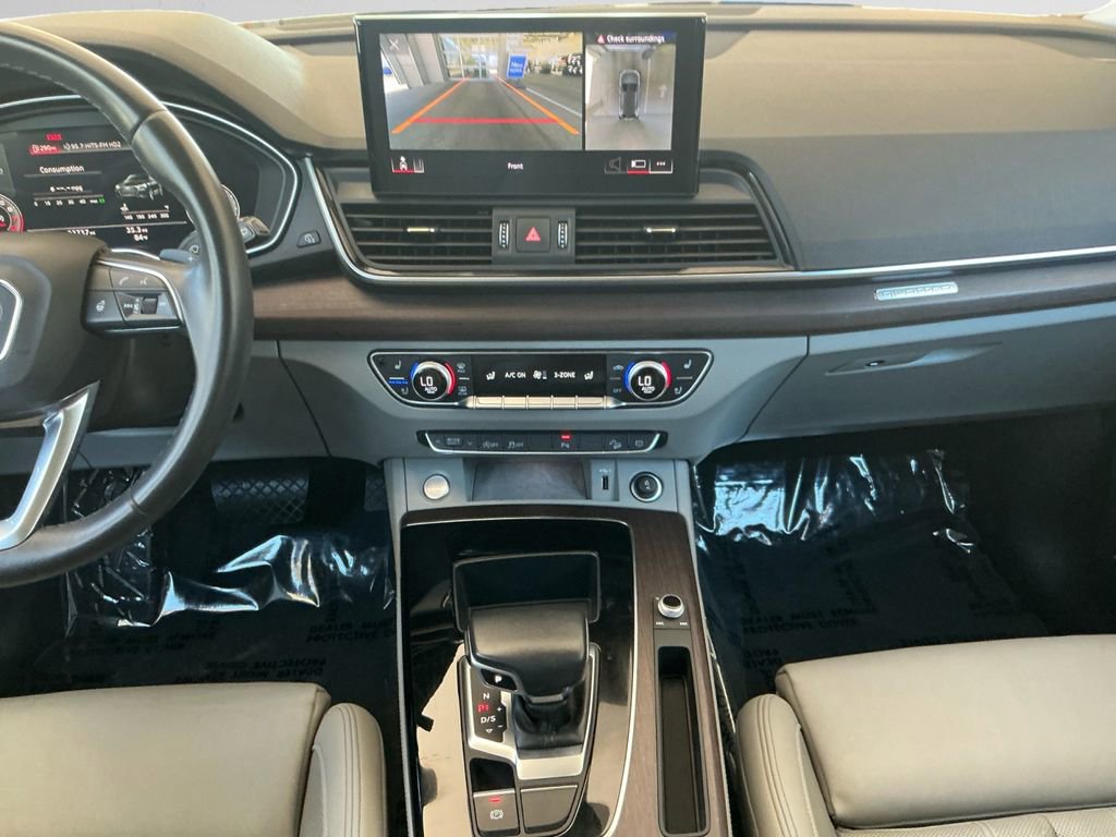 Used 2022 Audi Q5 2.0T Premium Plus w/ Premium Plus Package image 11