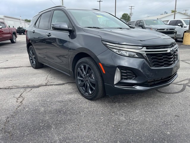Used 2022 Chevrolet Equinox RS w/ RS Leather Package image 4