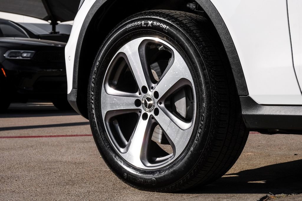 Used 2022 Mercedes-Benz GLC 300 w/ Premium Package Lite image 59