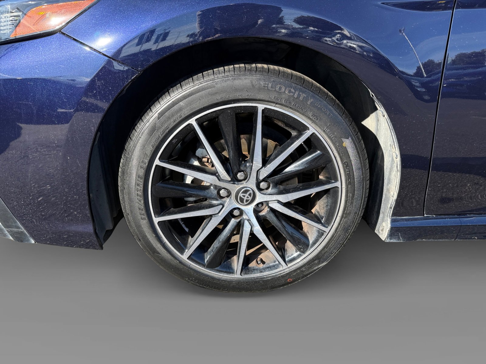 Used 2022 Toyota Camry SE image 9