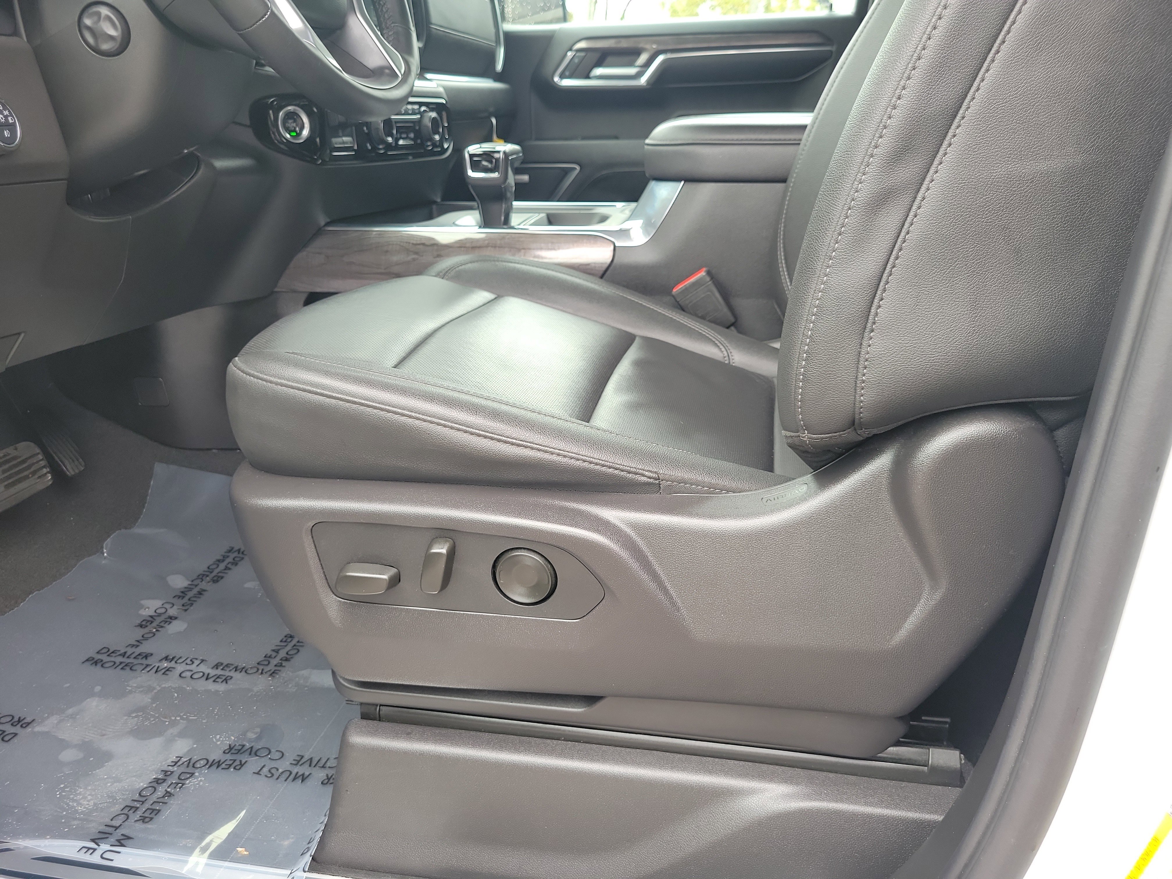 Used 2024 Chevrolet Silverado 1500 LTZ image 12