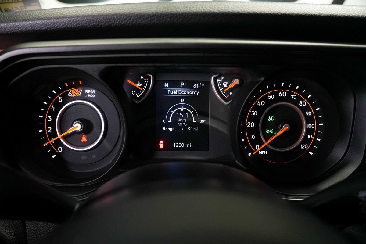 Used 2025 Jeep Wrangler Unlimited Sport AWD/4WD image 29