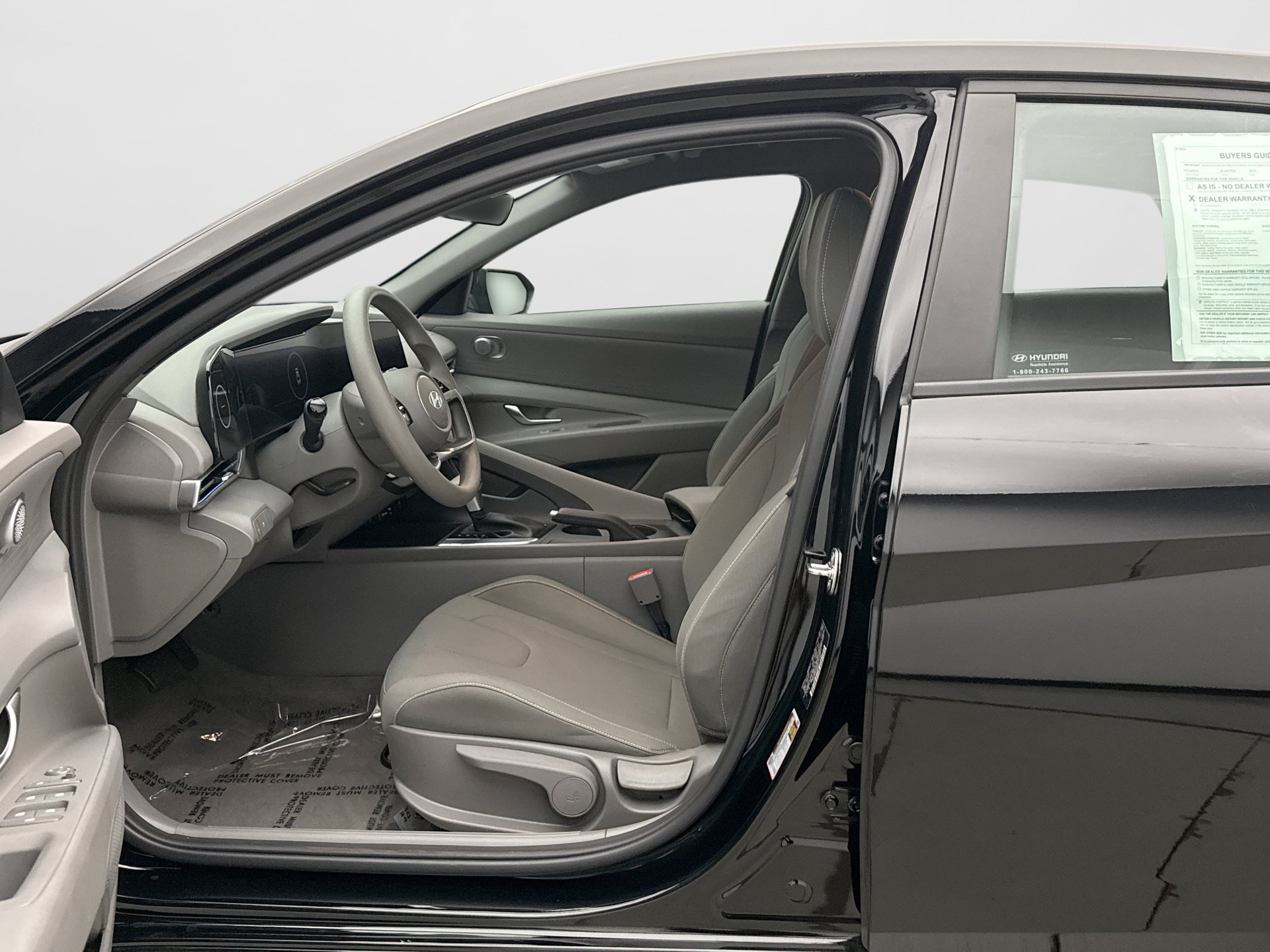 Used 2024 Hyundai Elantra SEL FWD image 11