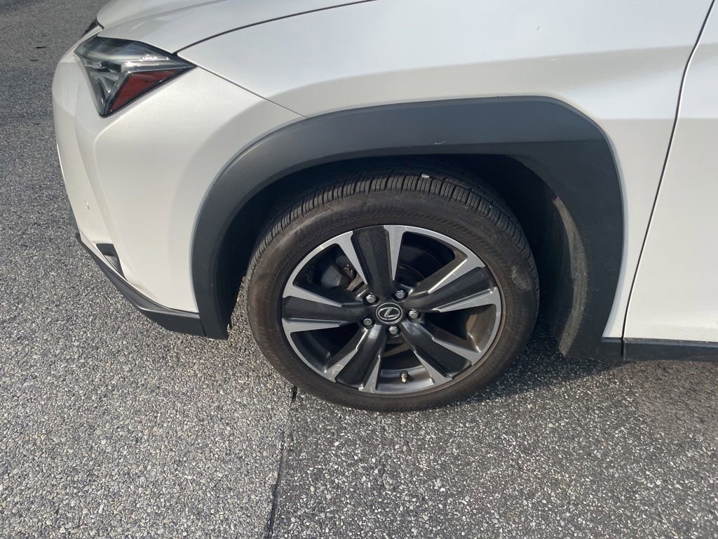 Used 2020 Lexus UX 250h w/ Premium Package AWD/4WD image 2