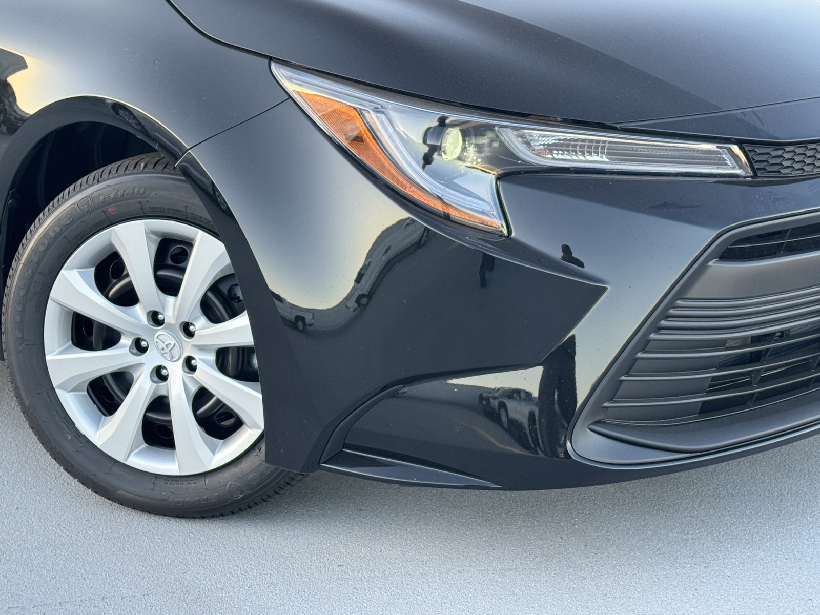 New 2027 Toyota Corolla LE FWD image 10