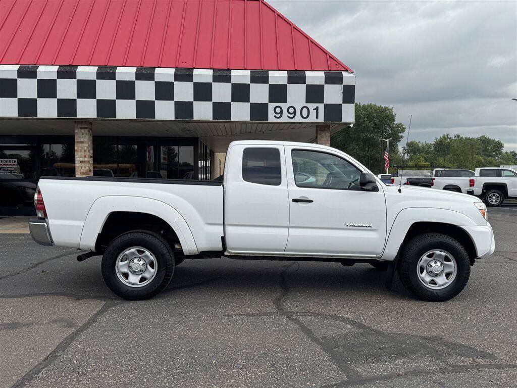 Used 2013 Toyota Tacoma 4x4 Access Cab w/ SR5 Pkg image 8