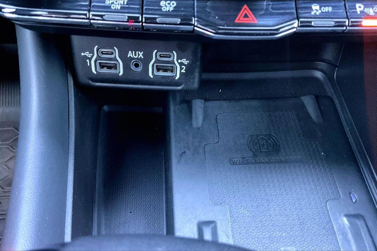 Certified 2024 Dodge Durango R/T w/ Blacktop Package image 18