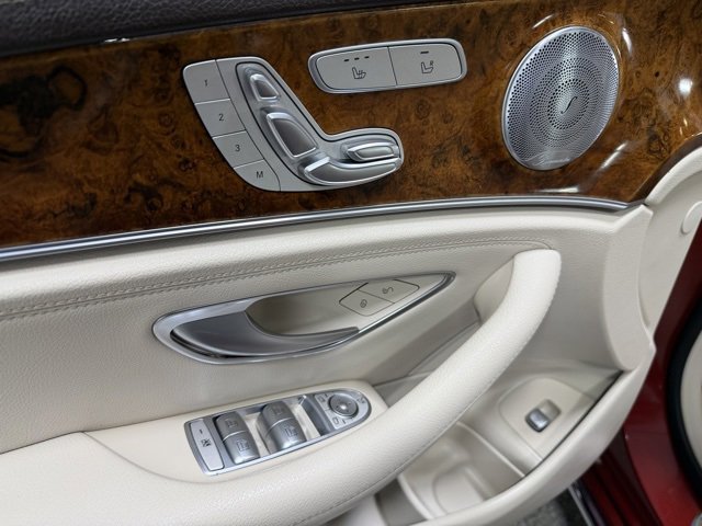 Used 2018 Mercedes-Benz E 400 4MATIC Sedan w/ Premium 3 Package (Q03) image 22