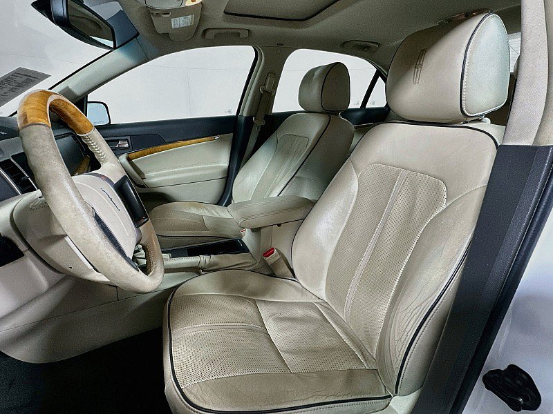 Used 2012 Lincoln MKZ FWD image 11