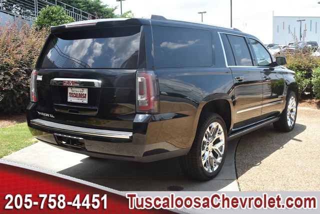 Certified 2020 GMC Yukon XL Denali w/ Denali Premium Package AWD/4WD image 13