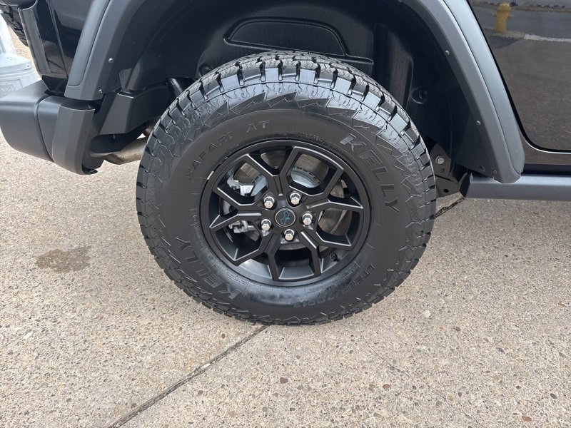 Used 2024 Jeep Wrangler Unlimited image 9