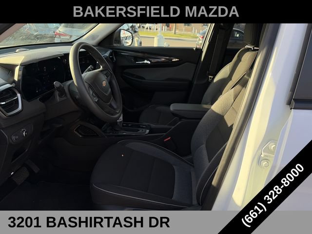 Used 2025 Chevrolet TrailBlazer LS w/ LS Convenience Package FWD image 9