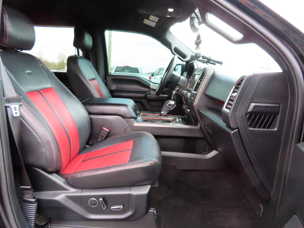 Used 2016 Ford F150 XLT w/ Equipment Group 302A Luxury AWD/4WD image 48