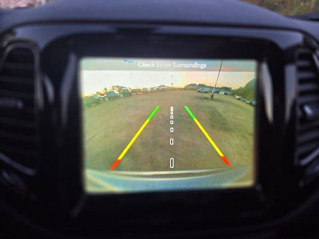 Used 2018 Jeep Compass Limited w/ Navigation Group image 22