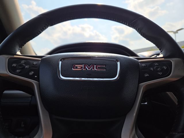 Used 2017 GMC Acadia Denali w/ Technology Package FWD image 29