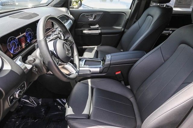 Used 2024 Mercedes-Benz EQB 300 4MATIC image 17