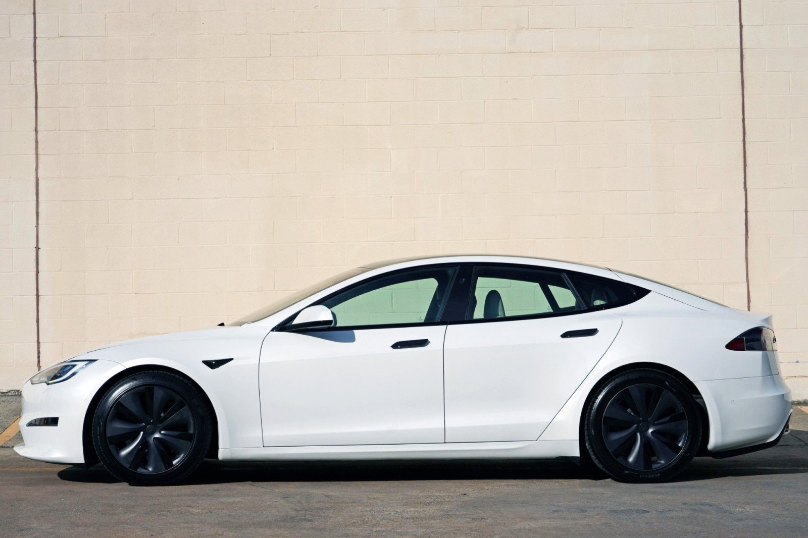 Used 2021 Tesla Model S Long Range AWD/4WD image 9