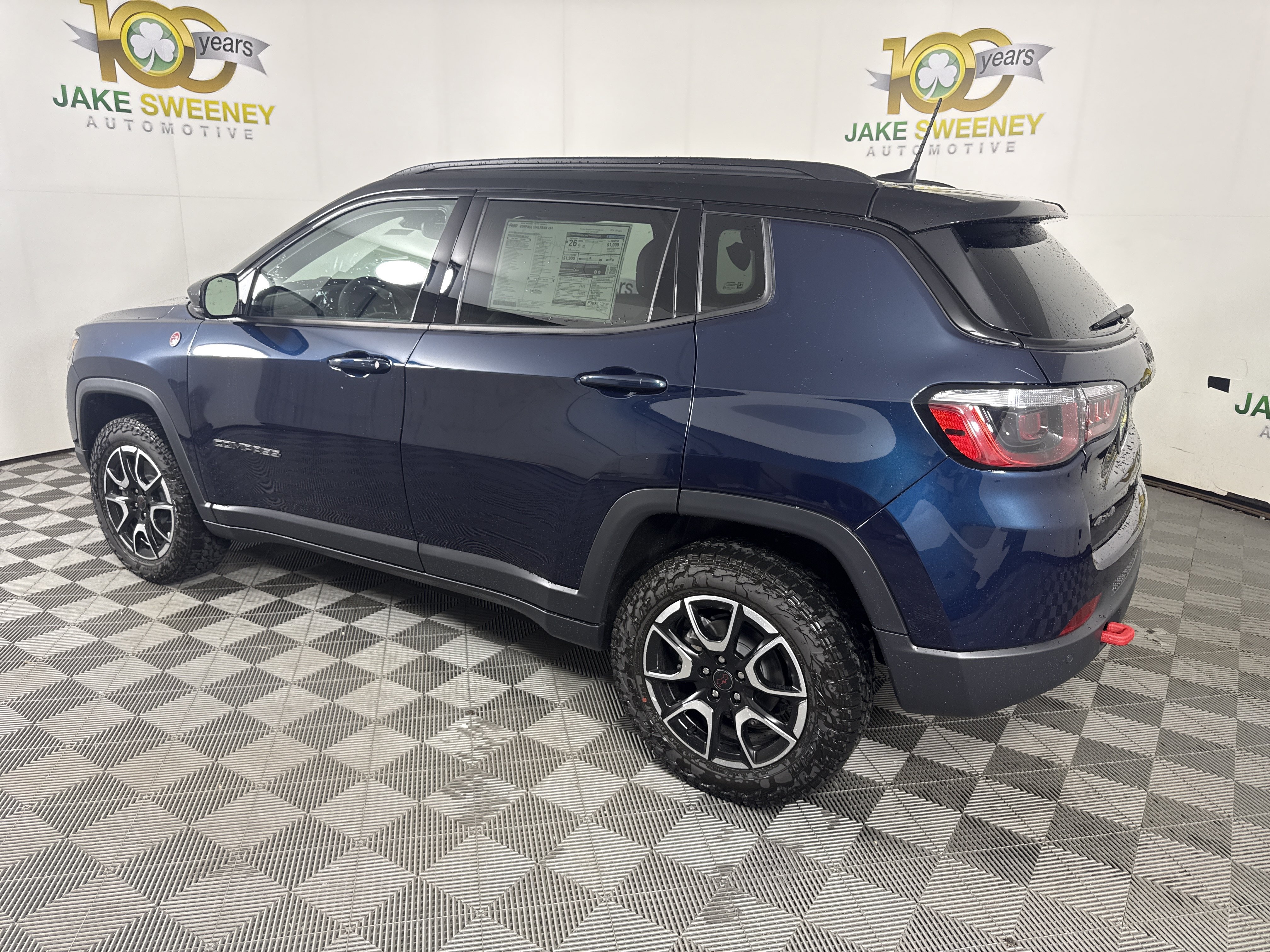 New 2026 Jeep Compass Trailhawk w/ Sun, Sound & Navigation Group AWD/4WD image 6