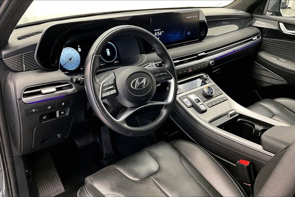 Used 2023 Hyundai Palisade Calligraphy w/ Cargo Package image 13