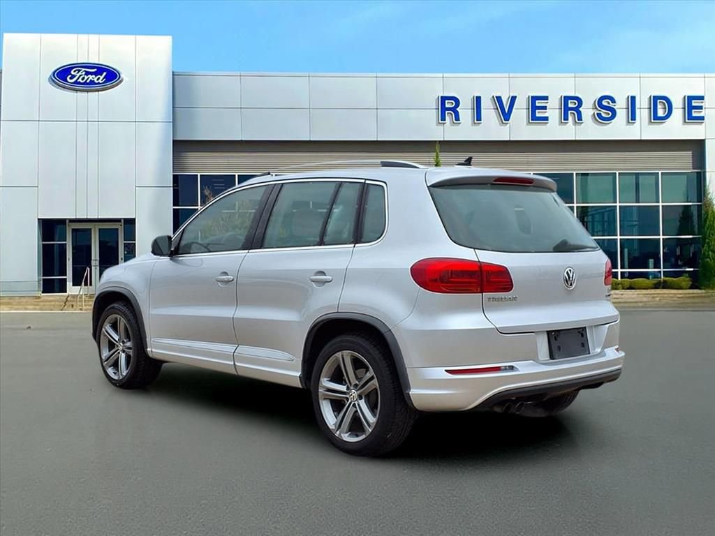 Used 2017 Volkswagen Tiguan Sport image 4