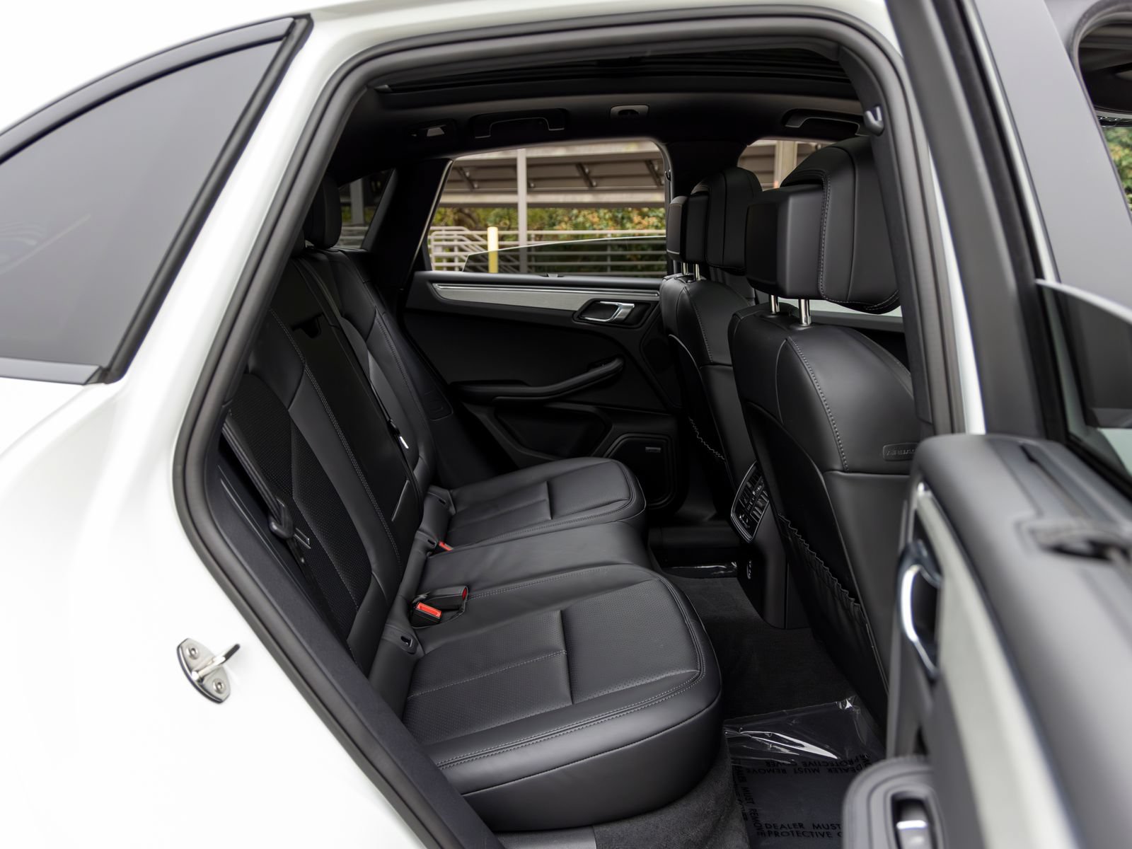 Certified 2026 Porsche Macan AWD/4WD image 52