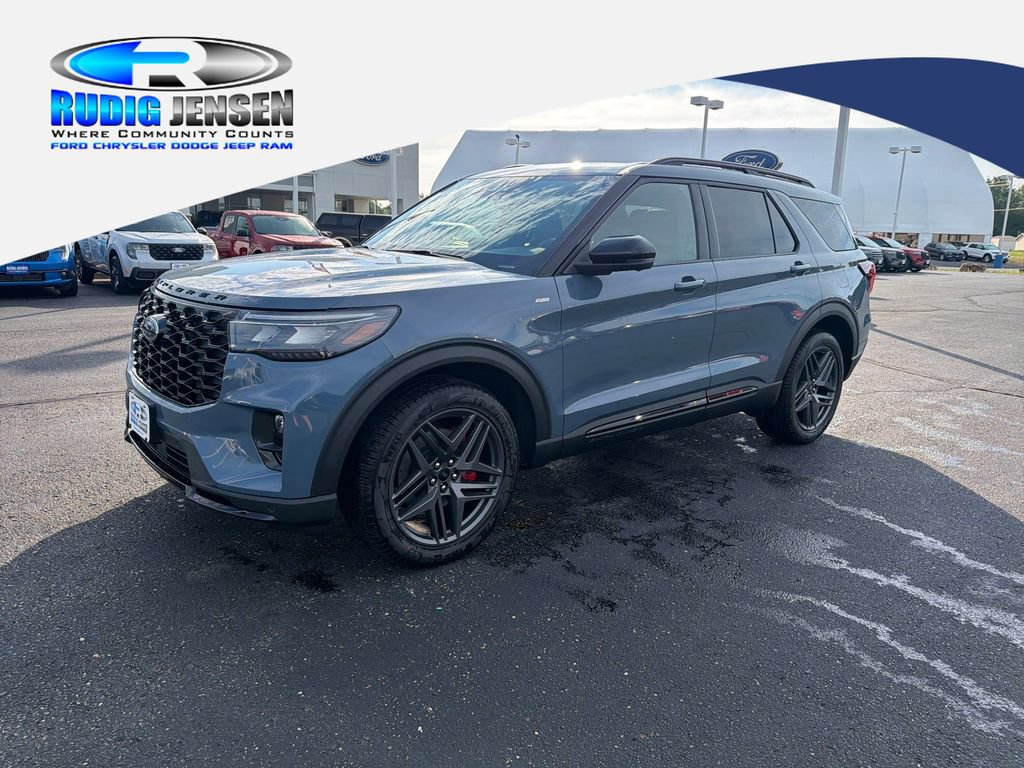 New 2026 Ford Explorer ST-Line w/ ST-Line Street Pack AWD/4WD image 1