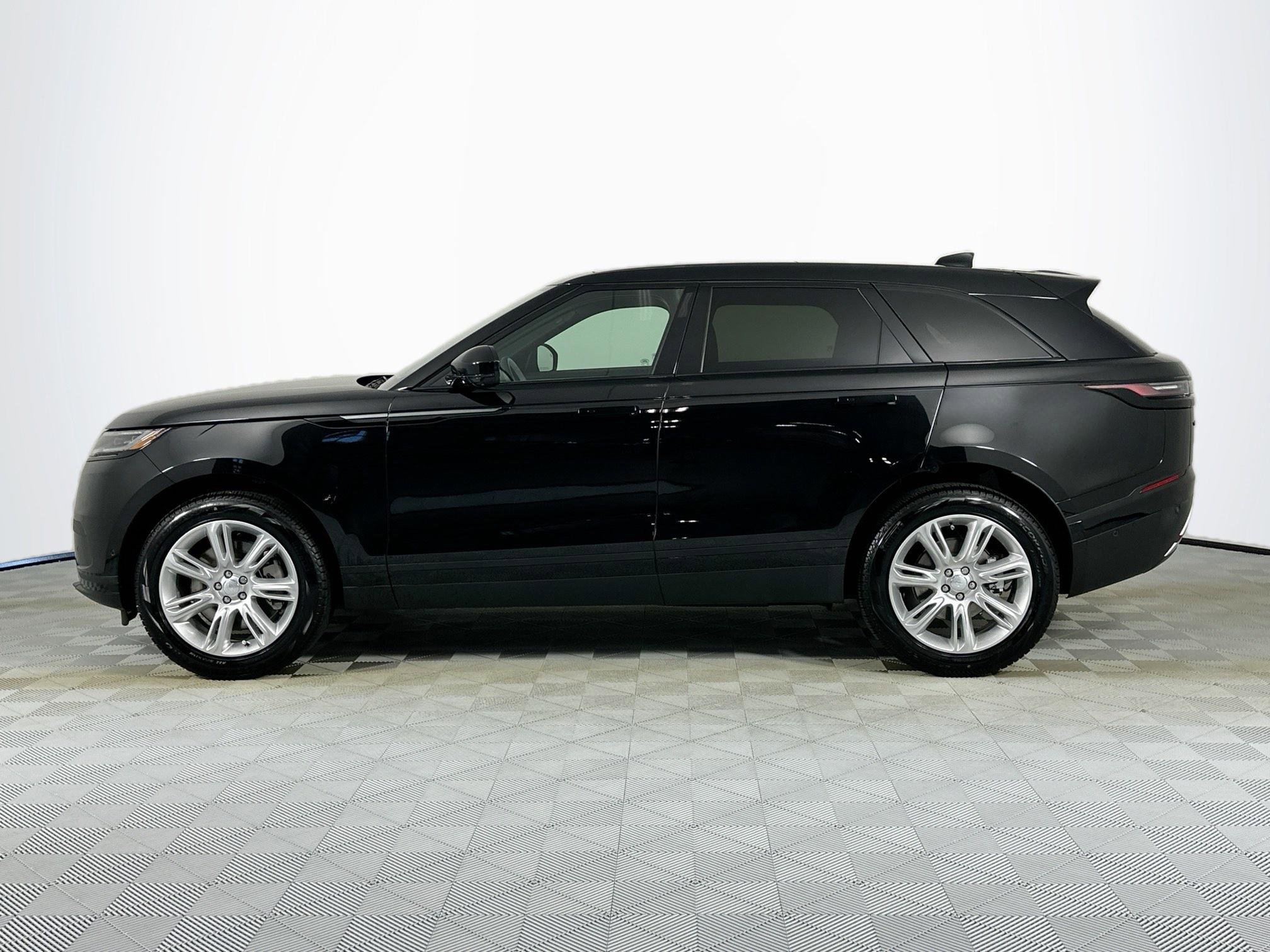 Used 2026 Land Rover Range Rover Velar S image 8