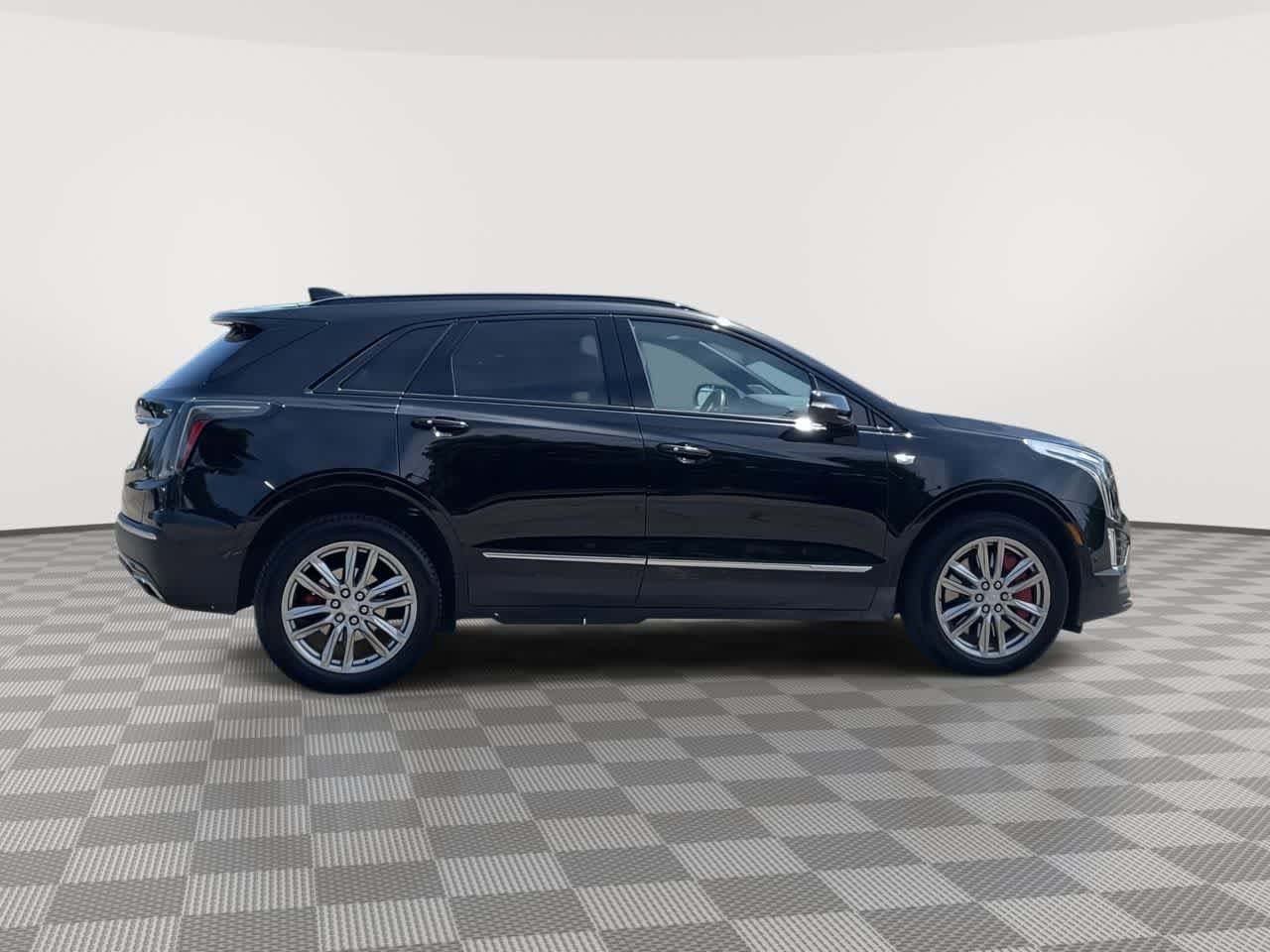 Used 2024 Cadillac XT5 Sportv w/ Technology Package AWD/4WD image 9